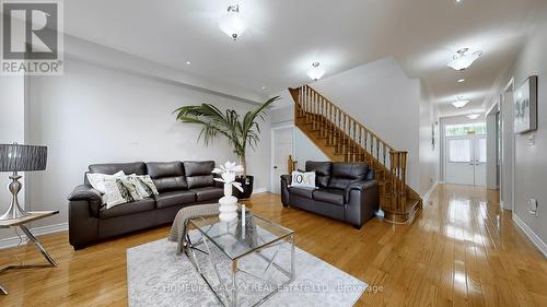 114 Goldenwood Crescent, Markham, ON - Indoor Photo Showing Living Room