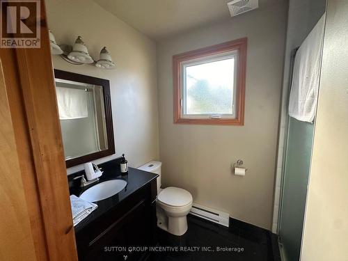 21 Coppercliff Crescent, Tiny, ON - Indoor Photo Showing Bathroom