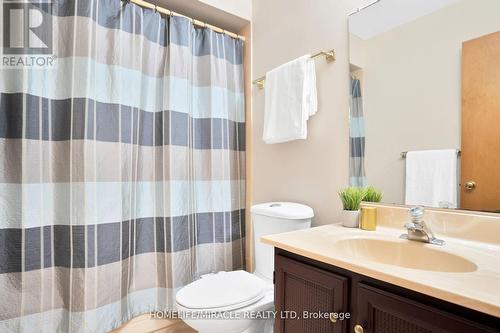 12 Archer Court, Brampton, ON - Indoor Photo Showing Bathroom