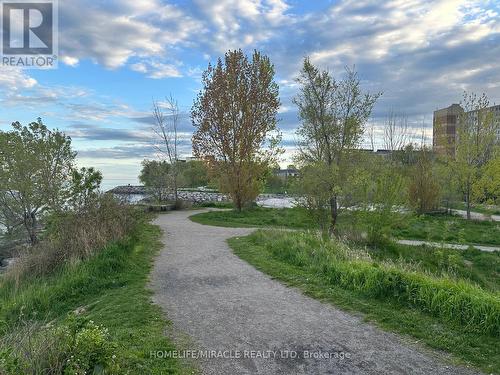 4 - 2403 Lakeshore Boulevard W, Toronto, ON - Outdoor With View