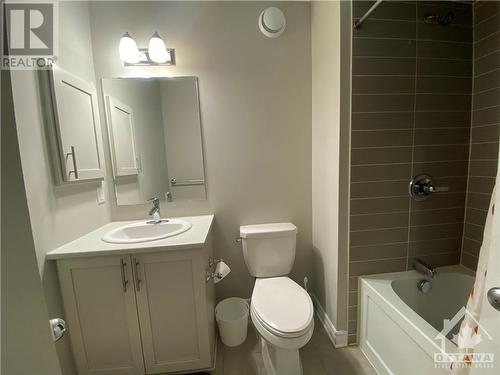 961 Cobble Hill Drive, Ottawa, ON - Indoor Photo Showing Bathroom