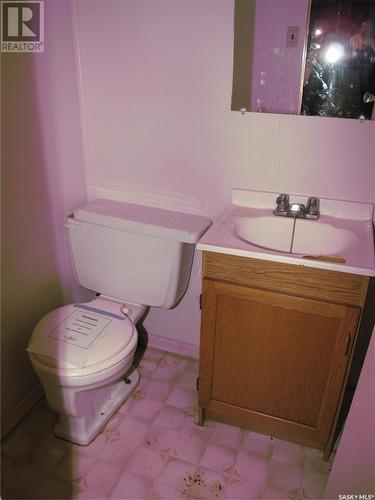 41 Wilkin Street, Fillmore, SK - Indoor Photo Showing Bathroom