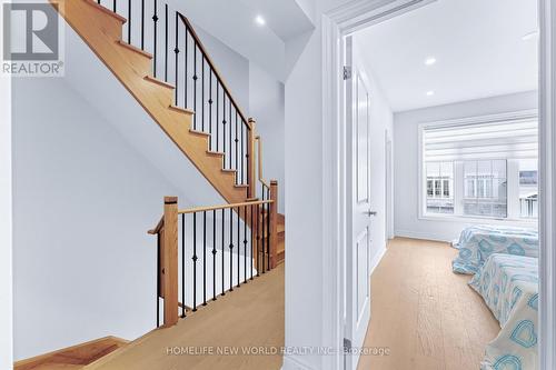 8 Latchford Lane, Richmond Hill, ON - Indoor Photo Showing Other Room