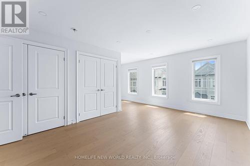 8 Latchford Lane, Richmond Hill, ON - Indoor Photo Showing Other Room