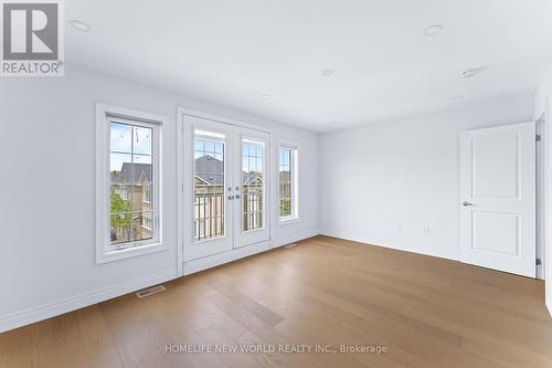 8 Latchford Lane, Richmond Hill, ON - Indoor Photo Showing Other Room