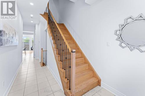 8 Latchford Lane, Richmond Hill, ON - Indoor Photo Showing Other Room