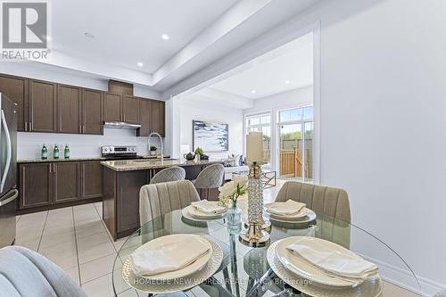 8 Latchford Lane, Richmond Hill, ON - Indoor Photo Showing Dining Room