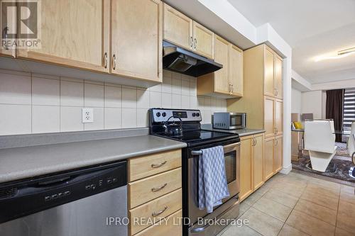 101 - 5650 Winston Churchill Boulevard, Mississauga, ON - Indoor Photo Showing Kitchen