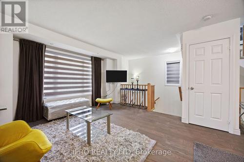 101 - 5650 Winston Churchill Boulevard, Mississauga, ON - Indoor Photo Showing Living Room