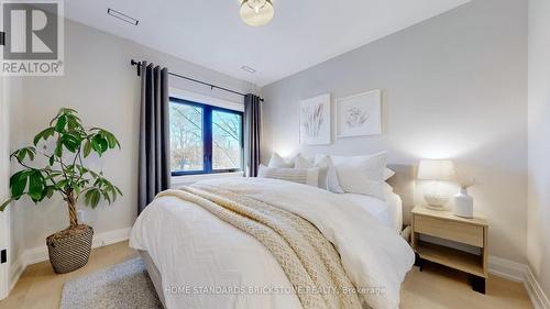 805 Windermere Avenue, Toronto, ON - Indoor Photo Showing Bedroom