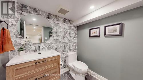 805 Windermere Avenue, Toronto, ON - Indoor Photo Showing Bathroom