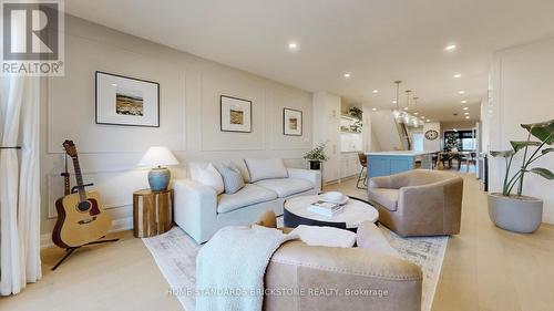 805 Windermere Avenue, Toronto, ON - Indoor Photo Showing Living Room