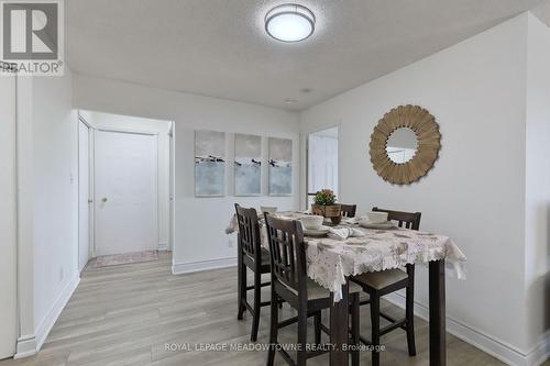 1013 - 135 Hillcrest Avenue, Mississauga, ON - Indoor Photo Showing Dining Room