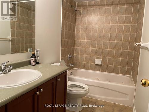 124 - 3150 Erin Centre Boulevard, Mississauga, ON - Indoor Photo Showing Bathroom