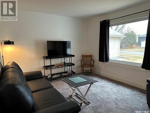 178 Duffield Street W, Moose Jaw, SK - Indoor Photo Showing Living Room