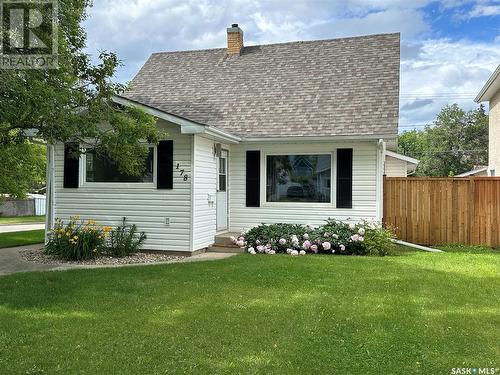 178 Duffield Street W, Moose Jaw, SK - Outdoor