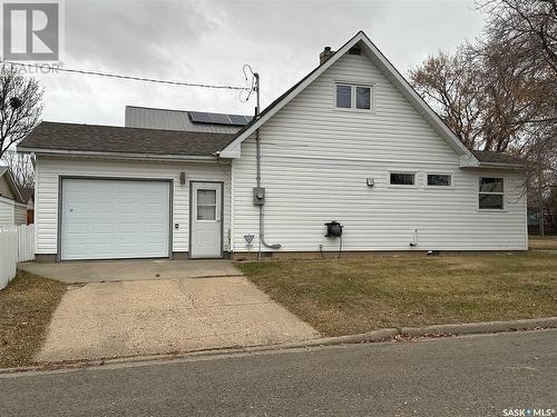 178 Duffield Street W, Moose Jaw, SK - Outdoor