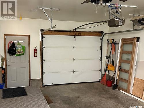 178 Duffield Street W, Moose Jaw, SK - Indoor Photo Showing Garage