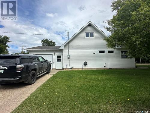 178 Duffield Street W, Moose Jaw, SK - Outdoor