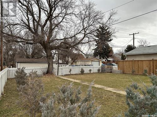 178 Duffield Street W, Moose Jaw, SK - Outdoor