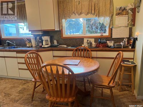 414 2Nd Avenue, Spy Hill, SK - Indoor Photo Showing Dining Room