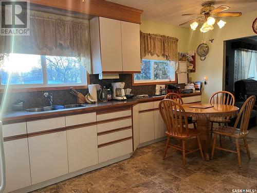 414 2Nd Avenue, Spy Hill, SK - Indoor