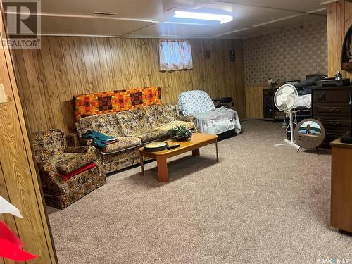 414 2Nd Avenue, Spy Hill, SK - Indoor Photo Showing Basement