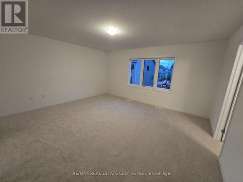 20 Heritage Way, Thorold, ON - Indoor Photo Showing Other Room