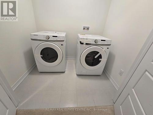 20 Heritage Way, Thorold, ON - Indoor Photo Showing Laundry Room