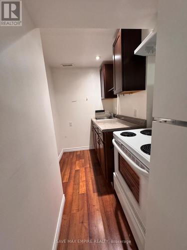 227 Grand Ridge Drive, Cambridge, ON - Indoor Photo Showing Kitchen