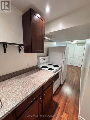 227 Grand Ridge Drive, Cambridge, ON - Indoor Photo Showing Kitchen