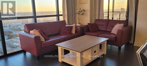 2703 - 2910 Highway 7 Road, Vaughan, ON - Indoor Photo Showing Living Room