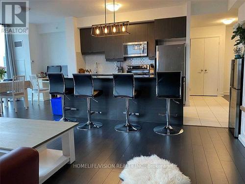 2703 - 2910 Highway 7 Road, Vaughan, ON - Indoor Photo Showing Kitchen With Upgraded Kitchen