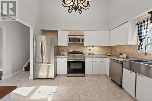 25 Blue Jay Boulevard, Georgina, ON - Indoor Photo Showing Kitchen With Stainless Steel Kitchen