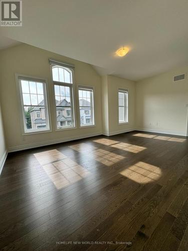 120 Settlers Crescent, Bradford West Gwillimbury, ON - Indoor Photo Showing Other Room