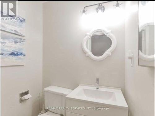 Main - 19 Simmons Boulevard, Brampton, ON - Indoor Photo Showing Bathroom