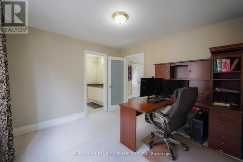 8 Gosling Street W, Brampton, ON - Indoor Photo Showing Office