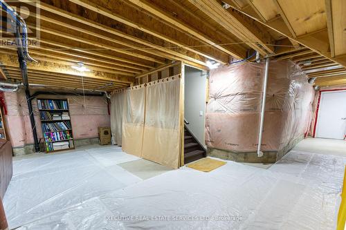 8 Gosling Street W, Brampton, ON - Indoor Photo Showing Basement