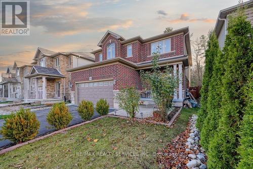 716 Robert Ferrie Drive, Kitchener, ON - Outdoor