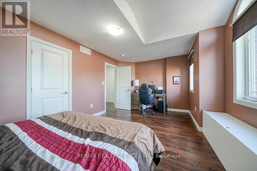 716 Robert Ferrie Drive, Kitchener, ON - Indoor Photo Showing Bedroom