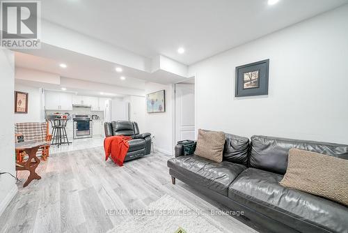 716 Robert Ferrie Drive, Kitchener, ON - Indoor Photo Showing Living Room