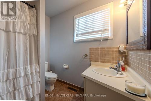 84 - 8141 Coventry Road, Niagara Falls (218 - West Wood), ON - Indoor Photo Showing Bathroom