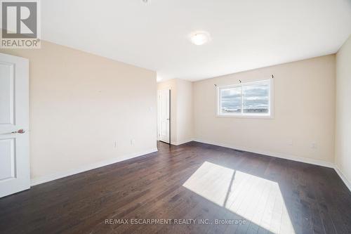 44 Carew Boulevard, Kawartha Lakes, ON - Indoor Photo Showing Other Room