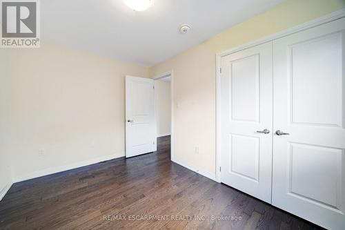 44 Carew Boulevard, Kawartha Lakes, ON - Indoor Photo Showing Other Room