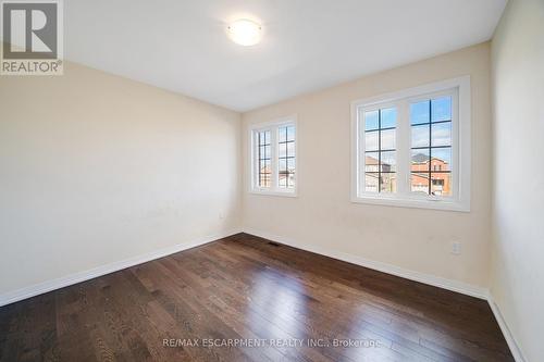 44 Carew Boulevard, Kawartha Lakes, ON - Indoor Photo Showing Other Room