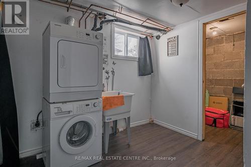 Room - 280 London Street, Peterborough, ON - Indoor Photo Showing Laundry Room