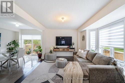 89 Todd Crescent, Southgate, ON - Indoor Photo Showing Living Room