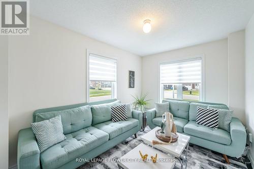 89 Todd Crescent, Southgate, ON - Indoor Photo Showing Living Room