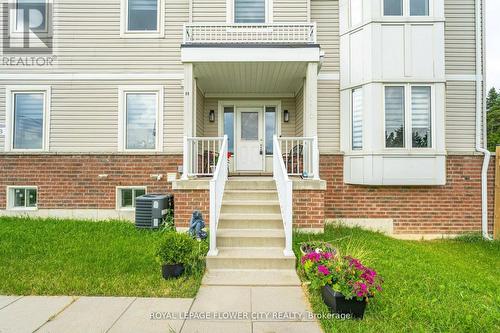 89 Todd Crescent, Southgate, ON - Outdoor With Facade