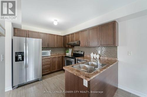 89 Todd Crescent, Southgate, ON - Indoor Photo Showing Kitchen With Double Sink